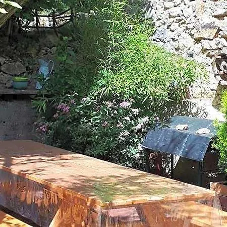 La Forge Oda ve Kahvaltı Allègre
